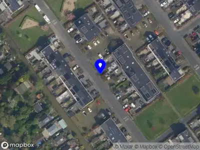 Ambulance met grote spoed naar de Max Heymansstraat in Rotterdam