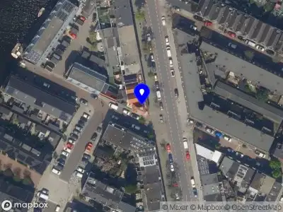 Ambulance met gepaste spoed naar de Goereesestraat in Schiedam