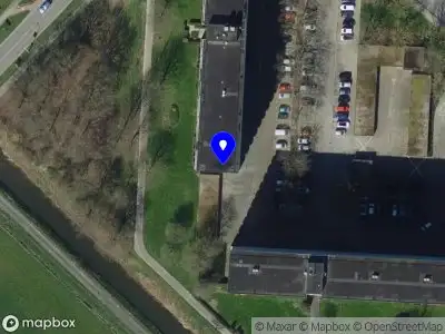 Ambulance met grote spoed naar de Seringenplantsoen in Ridderkerk