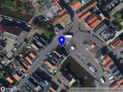 Brandweer met gepaste spoed naar de Boompjesstraat in Strijen vanwege stankoverlast