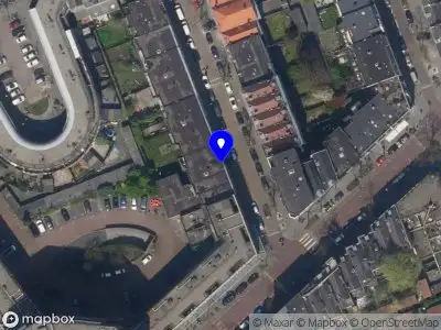 Ambulance met gepaste spoed naar de Pupillenstraat in Rotterdam