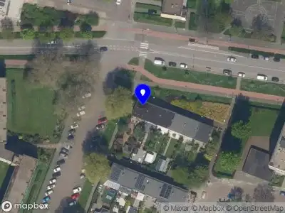 Ambulance met gepaste spoed naar de Jacoba van Beierenstraat in Vlaardingen