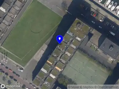 Ambulance met gepaste spoed naar de Eric Kropstraat in Rotterdam