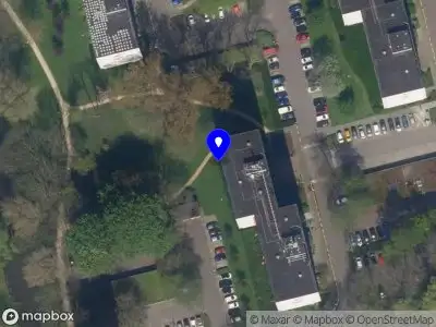 Ambulance met grote spoed naar de Akkerwinde in Capelle aan den IJssel