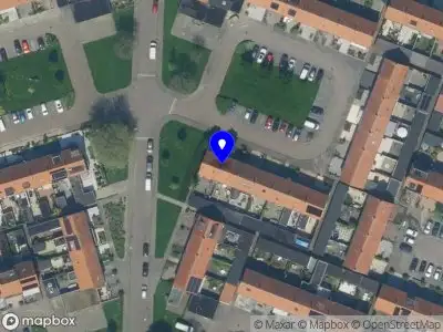 Ambulance met gepaste spoed naar de Dijkvennenplein in Volendam