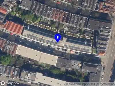 Ambulance met gepaste spoed naar de Vinkenstraat in Rotterdam