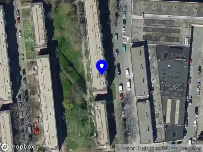 Ambulance met grote spoed naar de Schammenkamp in Rotterdam