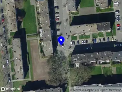 Ambulance met gepaste spoed naar de Middelrode in Rotterdam