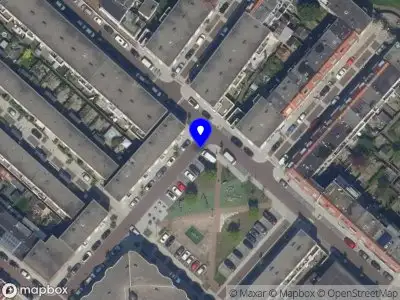 Ambulance met gepaste spoed naar de Laurens Costerstraat in Schiedam