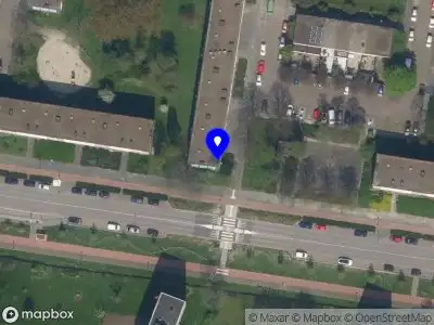 Ambulance met grote spoed naar de Van Wesembekestraat in Vlaardingen