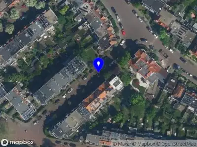 Ambulance met gepaste spoed naar de Ipenrodestraat in Haarlem