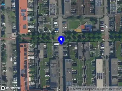 Traumahelikopter met grote spoed naar de Denderhof in Amsterdam