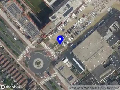 Ambulance met gepaste spoed naar de Patijnenburg in Naaldwijk