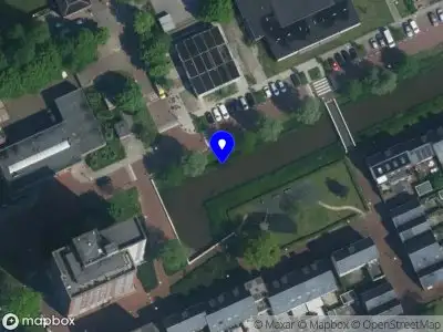 Brandweer met grote spoed naar de Wieringerwaardstraat in Amsterdam