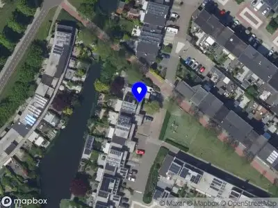 Ambulance met grote spoed naar de Palissander in Dordrecht