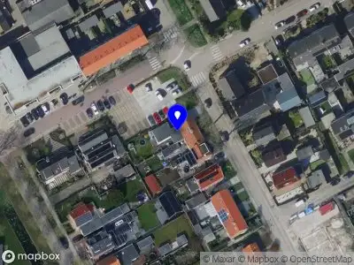 Ambulance met grote spoed naar de Wilhelminastraat in Nieuw-Beijerland