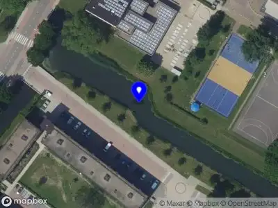 Brandweer met gepaste spoed naar de Rembrandtlaan in Papendrecht vanwege een liftopsluiting