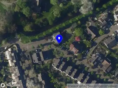 Ambulance met grote spoed naar de Bergmolen in Alphen aan den Rijn