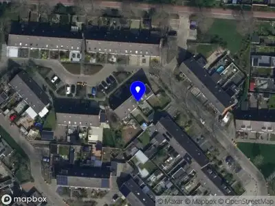 Brandweer met grote spoed naar de Baanderheugte in Assen vanwege gebouwbrand