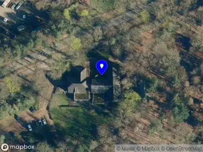 Brandweer met grote spoed naar de Hallseweg in Hall vanwege gebouwbrand