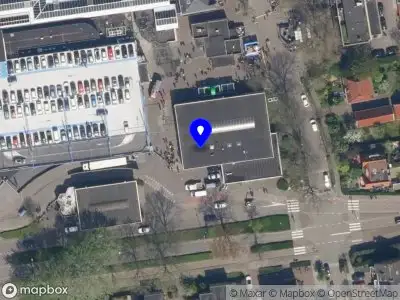 Ambulance met gepaste spoed naar de Zwaluwlaan in Schiedam