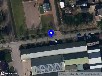 Politie met grote spoed naar de Wroetende Mol in Bedum vanwege voertuigen te water