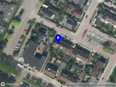 Brandweer met gepaste spoed naar de Leeghwaterstraat in Uitgeest vanwege afhijsen patient