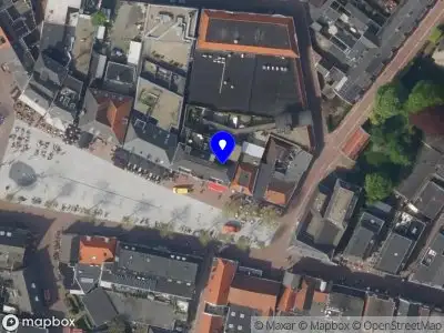 Brandweer met grote spoed naar de Speeltuinpad in Nijkerk vanwege voertuigbrand