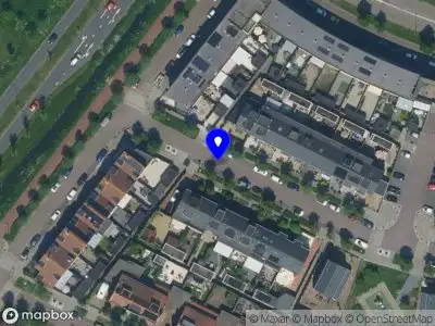 Ambulance met grote spoed naar de Wim Sonneveldlaan in Beverwijk