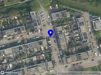 Ambulance met grote spoed naar de Japanlaan in Delft