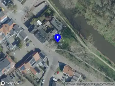 Brandweer en politie met grote spoed naar de Niersweg in Gennep vanwege stankoverlast