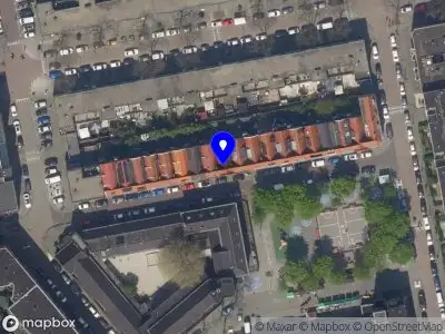 Ambulance met grote spoed naar de Utrechtsestraat in Rotterdam