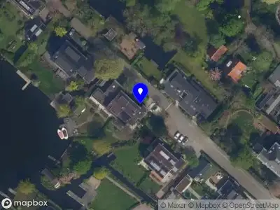 Ambulance met gepaste spoed naar de Wilgenoord in Rotterdam