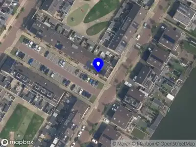 Ambulance met grote spoed naar de Anthonius de Bruijnhof in Hoek van Holland