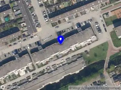 Ambulance met gepaste spoed naar de Muiderslotstraat in Schiedam