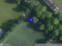 Ambulance met grote spoed naar de Drie Burgpad in Amsterdam