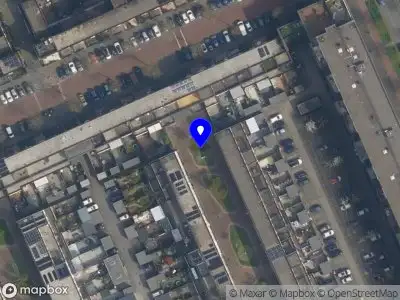 Ambulance met grote spoed naar de Charlestonplantsoen in 's-Gravenhage