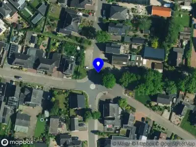 Politie naar de Oude Apeldoornseweg in Vaassen vanwege aanrijding met letsel