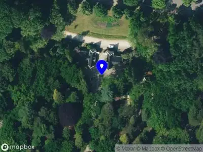 Brandweer met grote spoed naar de Sterrenlaan in Apeldoorn