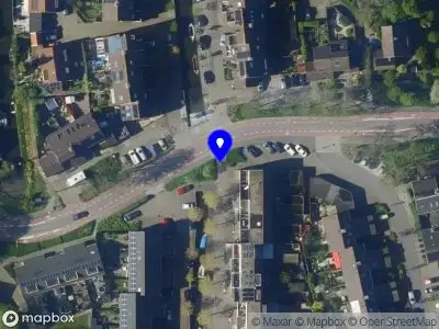 Ambulance met grote spoed naar de Douwe Brouwerweg in Enkhuizen