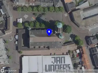 Brandweer met gepaste spoed naar de Torenstraat in Horst vanwege een liftopsluiting