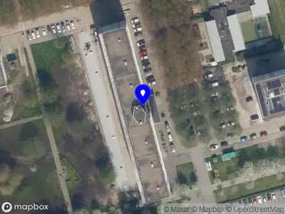 Ambulance met grote spoed naar de Bramanteplein in Rotterdam