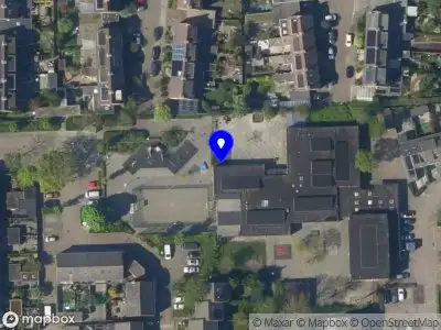 Brandweer met gepaste spoed naar de Prinses Beatrixstraat in Benthuizen