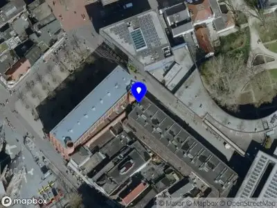 Brandweer met gepaste spoed naar de Stationsplein in Eindhoven