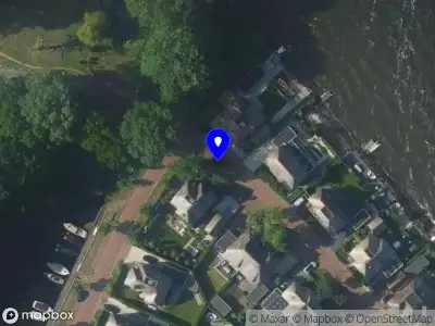 Brandweer met grote spoed naar de Strandlaan in Naarden vanwege gebouwbrand