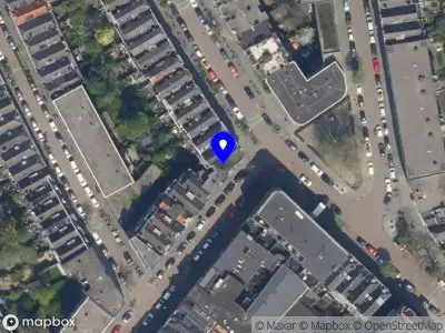 Ambulance met grote spoed naar de Willebrordusstraat in Rotterdam