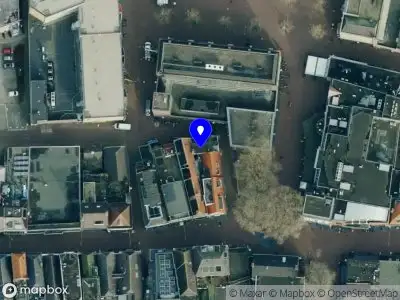 Brandweer met grote spoed naar de Kamerjansteeg in Hardenberg vanwege gebouwbrand