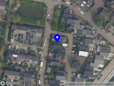 Ambulance met grote spoed naar de Zwaluwplein in Bergschenhoek