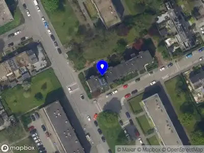 Ambulance met grote spoed naar de Tubantenoord in Rotterdam