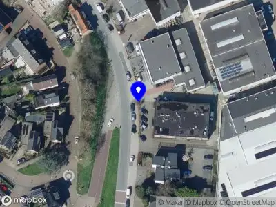 Ambulance met gepaste spoed naar de Noordeinde in Hendrik-Ido-Ambacht